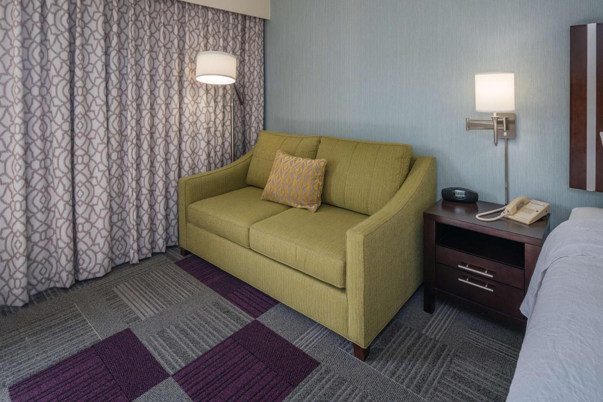 Hampton Hotel 3*